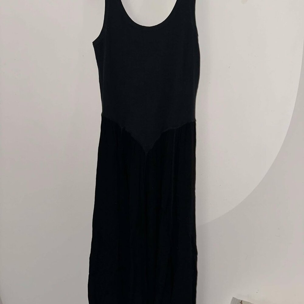 EUC American South Side BOHO Black tank Maxi with crepe flowy skirt, size Med